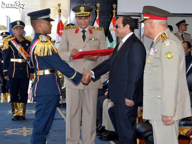 الضباط المتخصصين