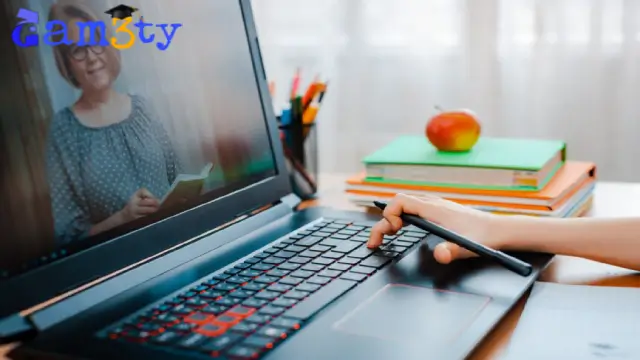 جامعات للدراسة عن بعد مجانا باللغة العربية